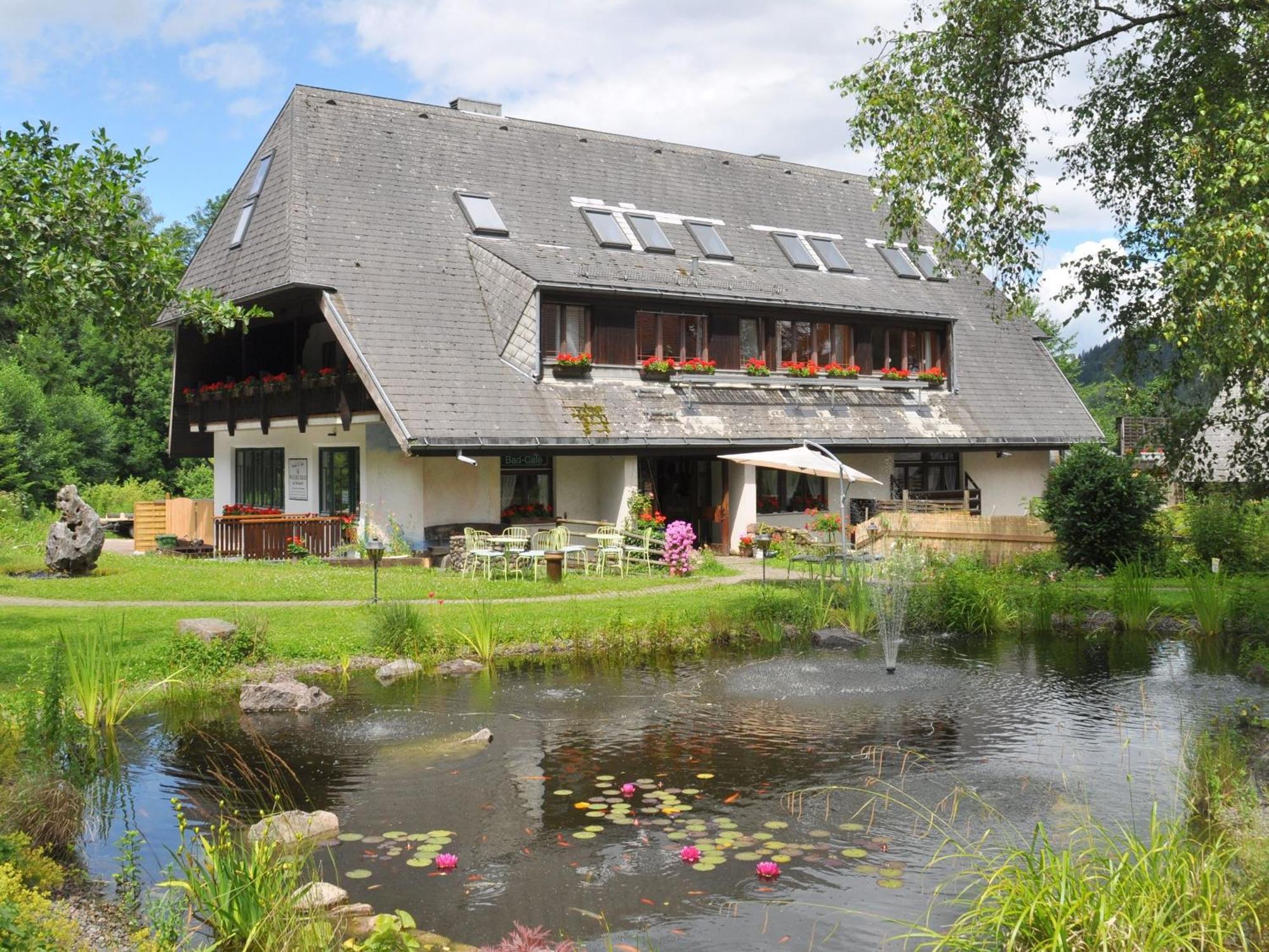 Hostel Waldblick Friburgo em Brisgóvia Exterior foto